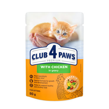 CLUB 4 PAWS PREMIUM DLA KOCIAKÓW "Z KURCZAKIEM W SOSIE". PEŁNOPORCJOWA KARMA W SASZETKACH