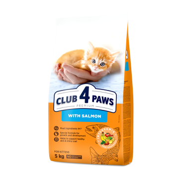 CLUB 4 PAWS PREMIUM DLA KOCIĄT «Z ŁOSOSIEM». KARMA PEŁNOPORCJOWA SUCHA