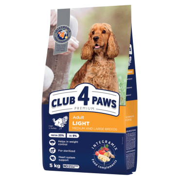 CLUB 4 PAWS PREMIUM LIGHT. PEŁNOPORCJOWA SUCHA KARMA KONTROLA WAGI DLA DOROSŁYCH PSÓW ŚREDNICH I DUŻYCH RAS PODATNYCH NA NADWAGĘ I/LUB STERYLIZOWANYCH – Z WYSOKĄ ZAWARTOŚCIĄ INDYKA